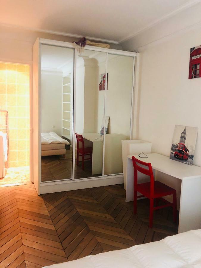 Champs Elysees Colisee Apartment *