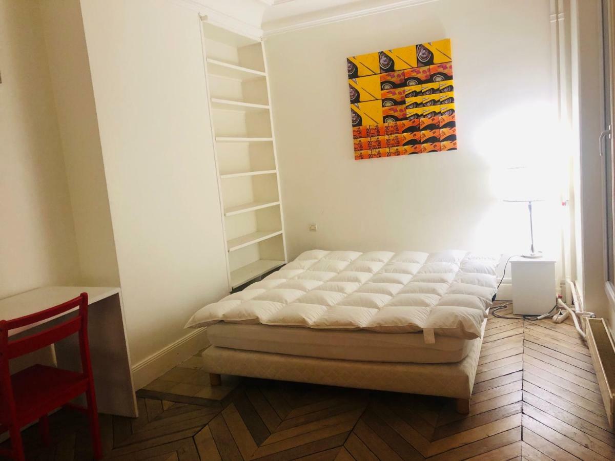 Champs Elysees Colisee Apartment *